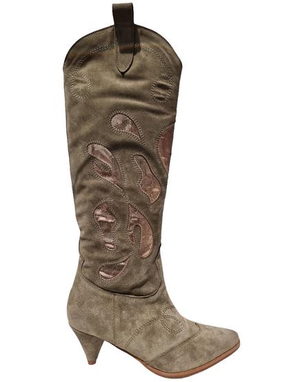 Stivale in pelle scamosciato con dettagli bronzo