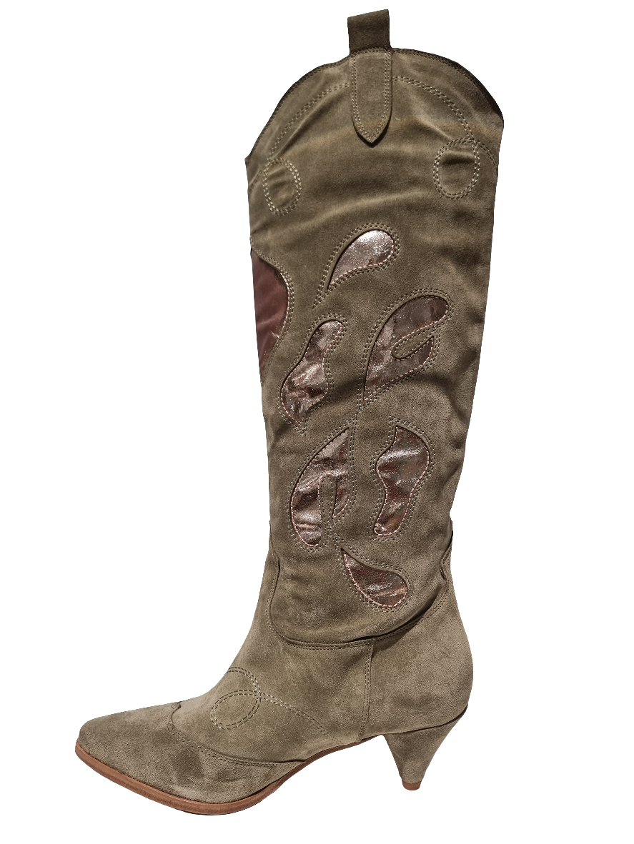 Stivale in pelle scamosciato con dettagli bronzo